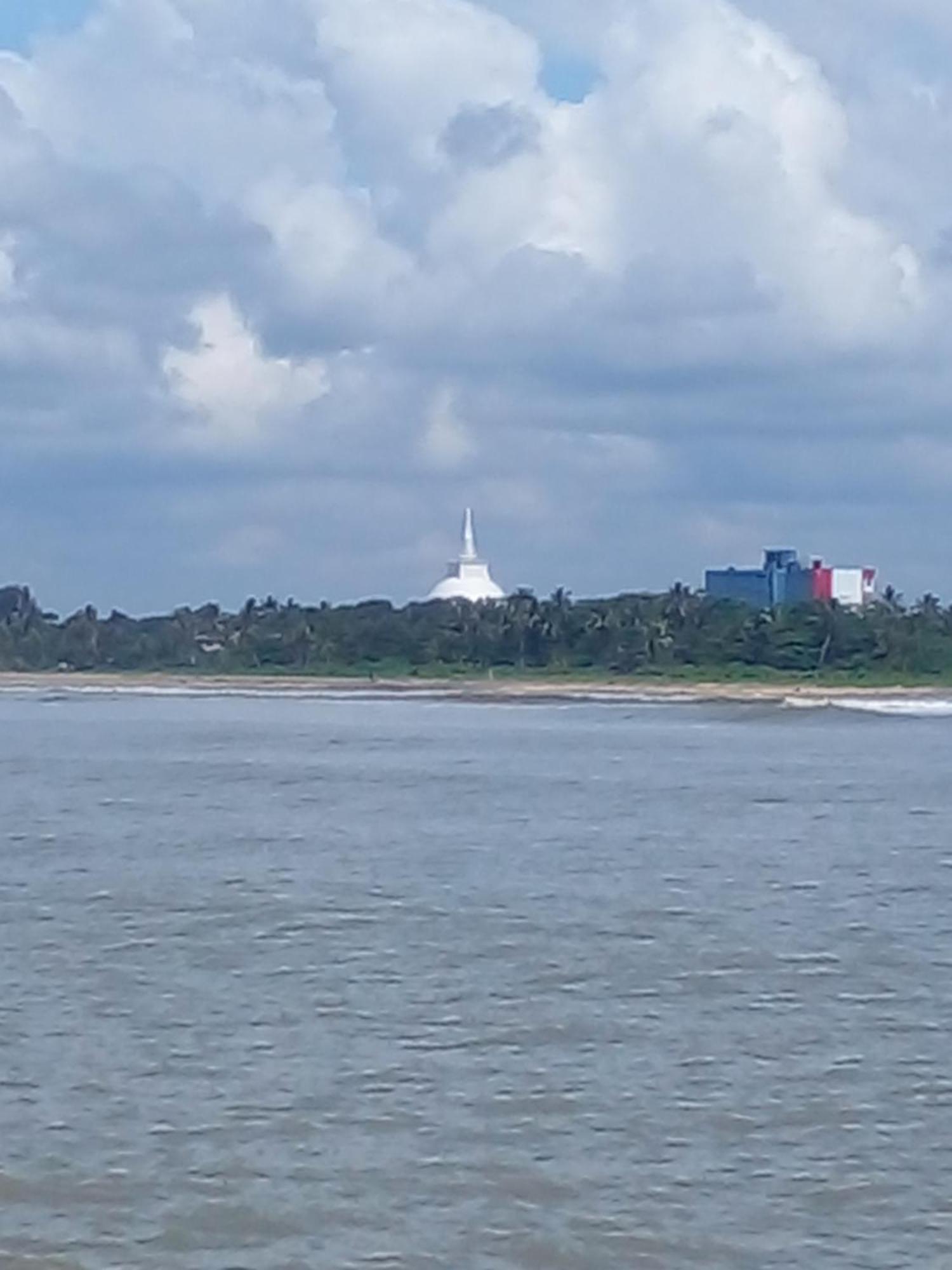 Muthu Sri Lanka *